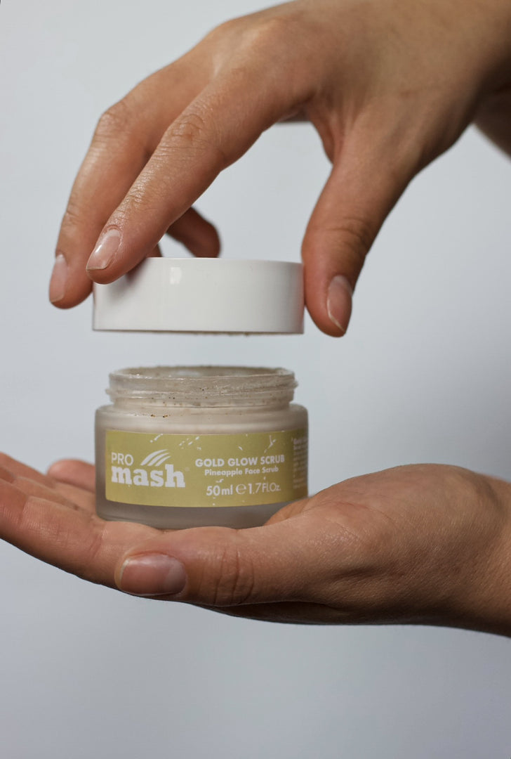 Gold Glow Scrub – Scrub Viso all'Ananas